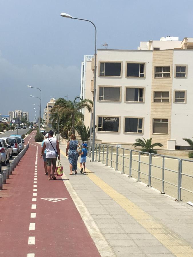 Larnaca Beach Apartment 1A Экстерьер фото